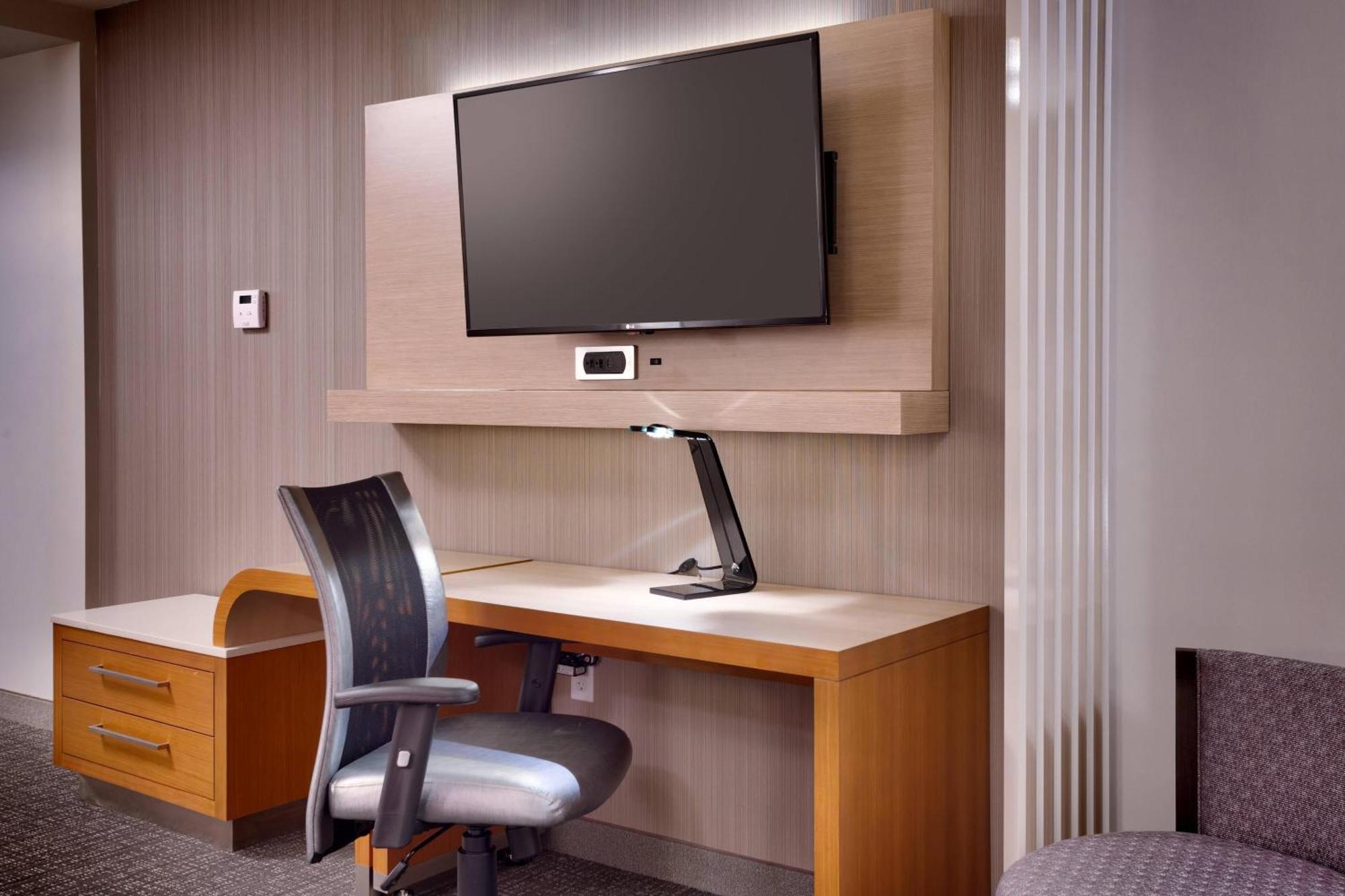 Courtyard By Marriott Salt Lake City Downtown Bagian luar foto