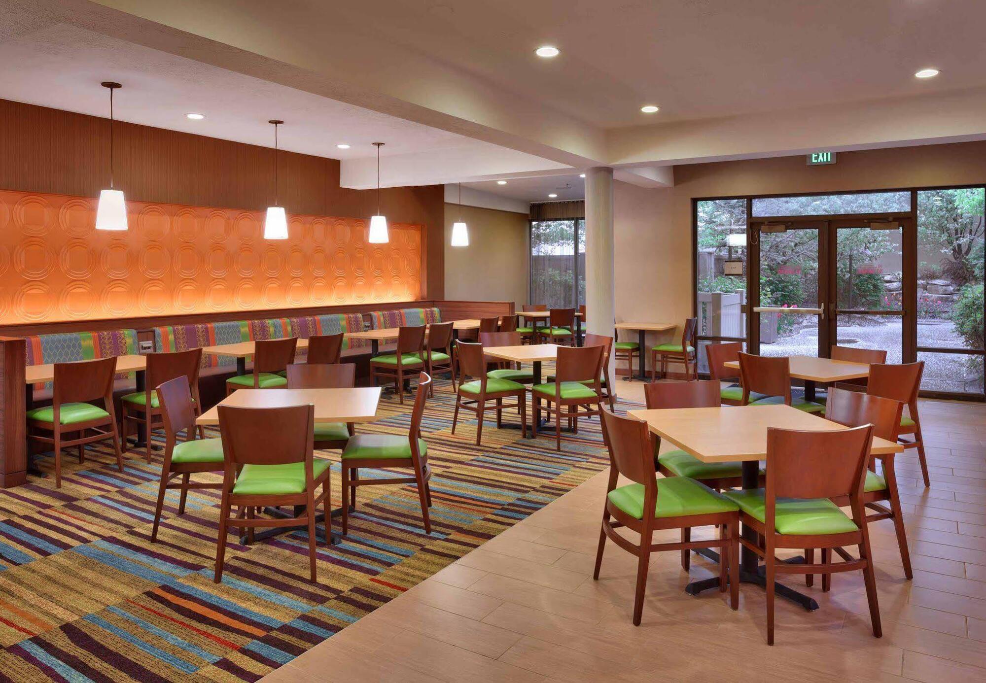 Courtyard By Marriott Salt Lake City Downtown Bagian luar foto